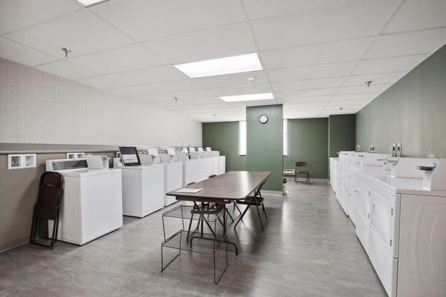 1181 Edgcumbe Road 914, Saint Paul, MN 55109