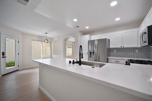 133 Brightstone Cir, Folsom, CA 95630