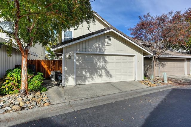 133 Brightstone Cir, Folsom, CA 95630