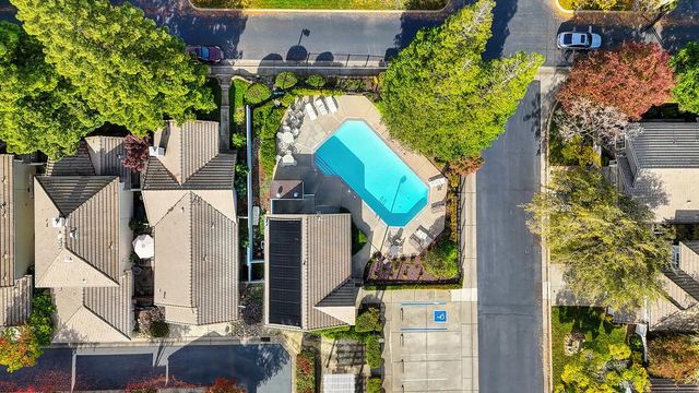 133 Brightstone Cir, Folsom, CA 95630