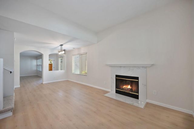 133 Brightstone Cir, Folsom, CA 95630