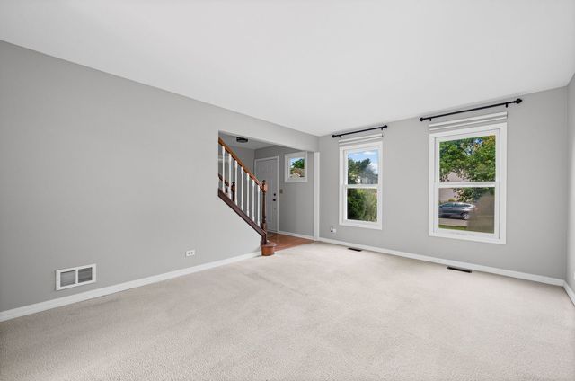 1449 Willow Tree Drive, Crystal Lake, IL 60014