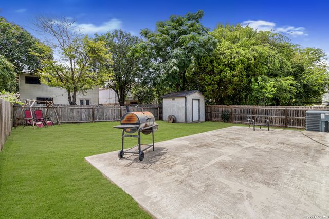 10123 SILVER BR, San Antonio, TX 78254