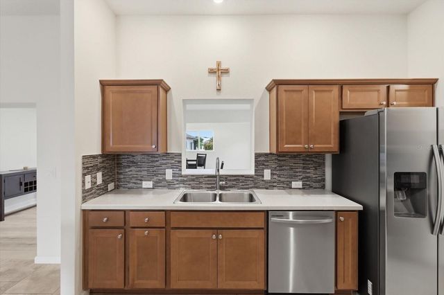 6088 KECKONEN DRIVE, The Villages, FL 32163
