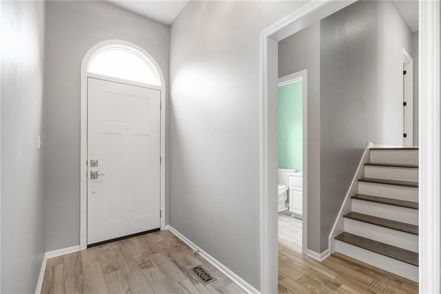 5217 S Powell Avenue, Blue Springs, MO 64015