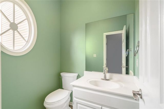 5217 S Powell Avenue, Blue Springs, MO 64015