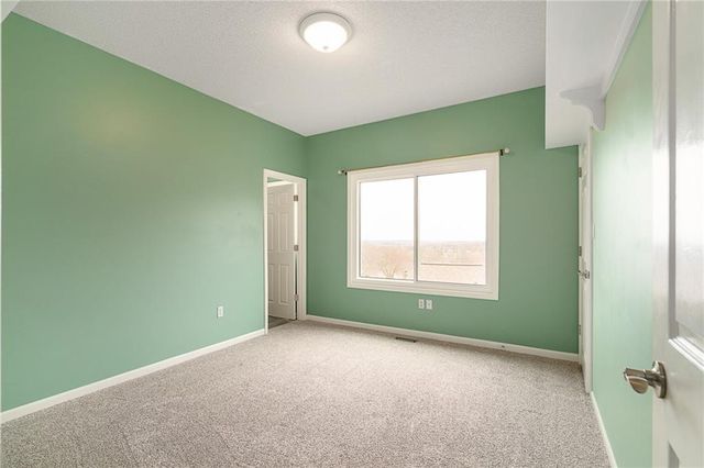 5217 S Powell Avenue, Blue Springs, MO 64015