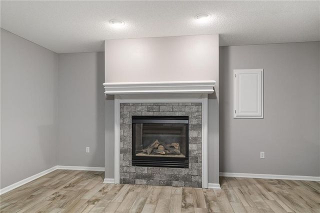 5217 S Powell Avenue, Blue Springs, MO 64015