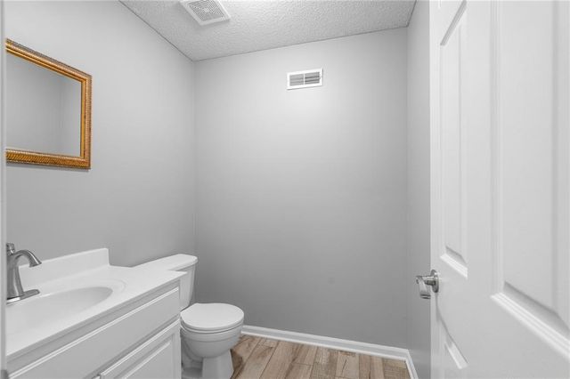 5217 S Powell Avenue, Blue Springs, MO 64015