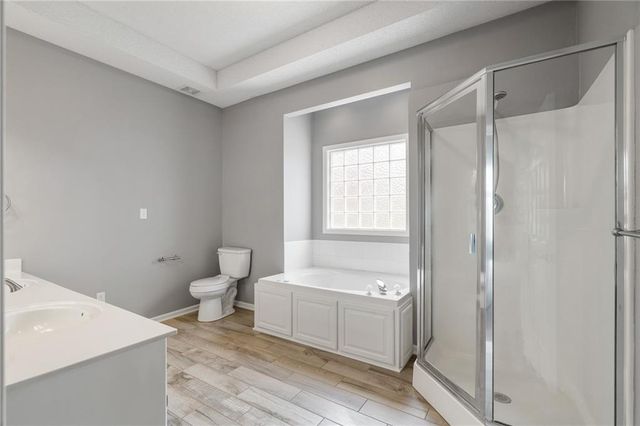 5217 S Powell Avenue, Blue Springs, MO 64015