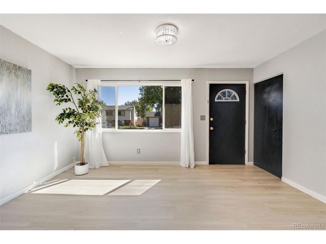 1270 Commanchero Dr, Colorado Springs, CO 80915