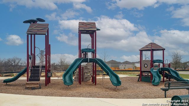 15551 Mint Patch Meadow, Von Ormy, TX 78073