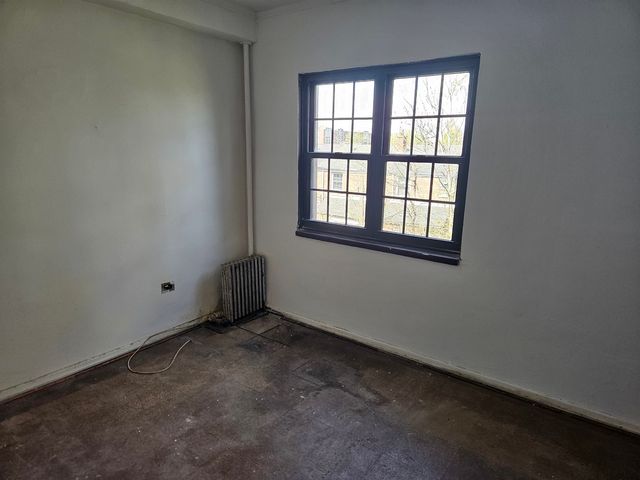 7859B S SOUTH SHORE Drive 3E, Chicago, IL 60649