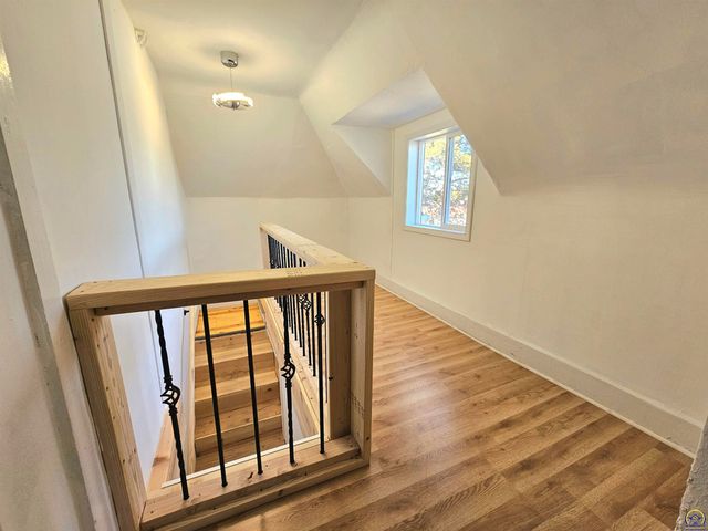 2029 SE 10th Ave, Topeka, KS 66607