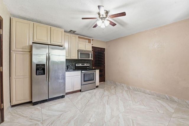 12356 61st Lane N, West Palm Beach, FL 33412