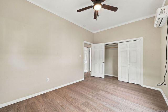 209 Hearne Ave, San Antonio, TX 78225