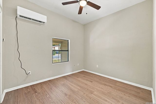 209 Hearne Ave, San Antonio, TX 78225