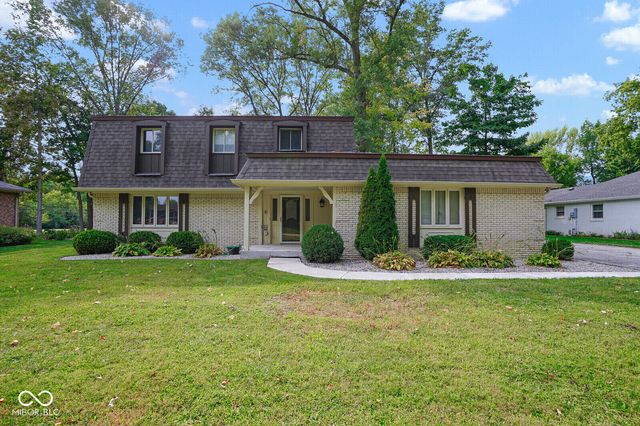 412 Woodland West Drive, Greenfield, IN 46140