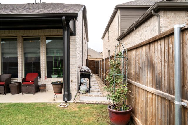 3173 Ridgelake Way, Lewisville, TX 75010