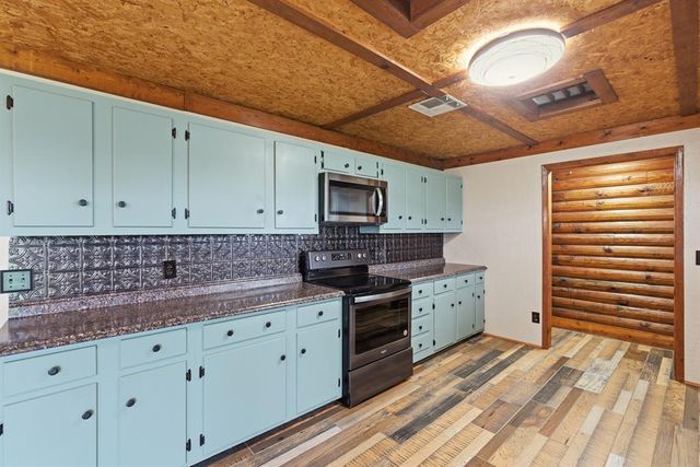 1214 S Dickerson Street, Newcastle, OK 73065
