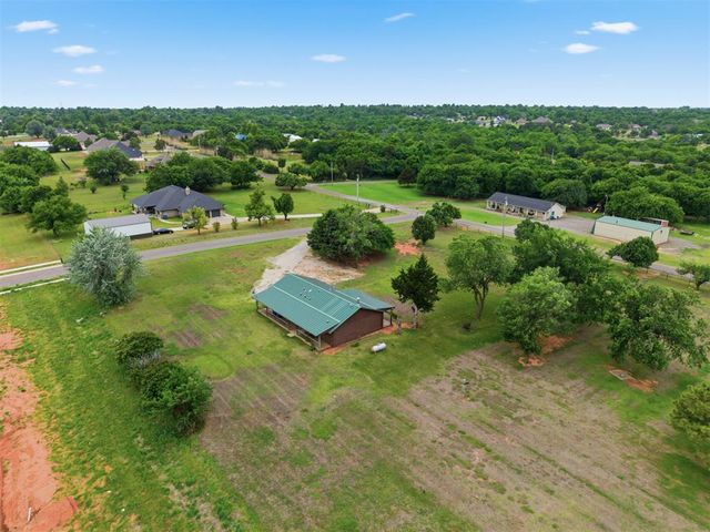 1214 S Dickerson Street, Newcastle, OK 73065