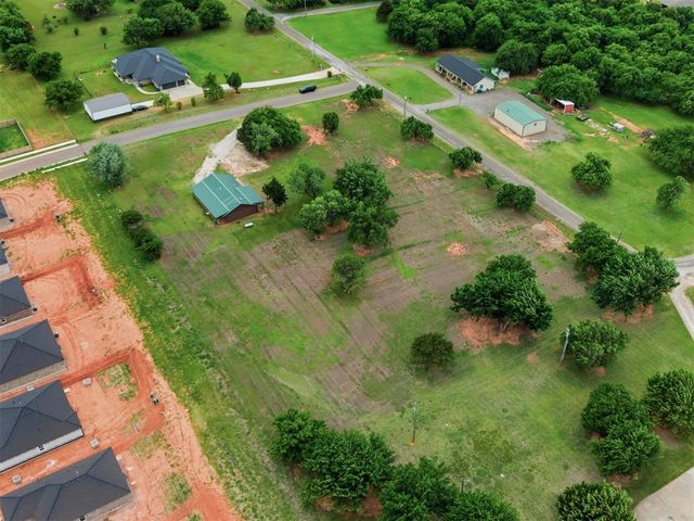 1214 S Dickerson Street, Newcastle, OK 73065