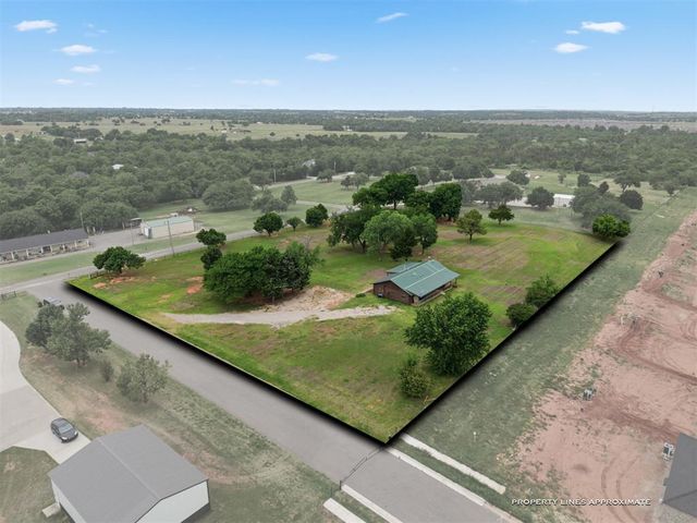 1214 S Dickerson Street, Newcastle, OK 73065