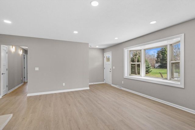 11377 Bridget LANE, Hales Corners, WI 53130