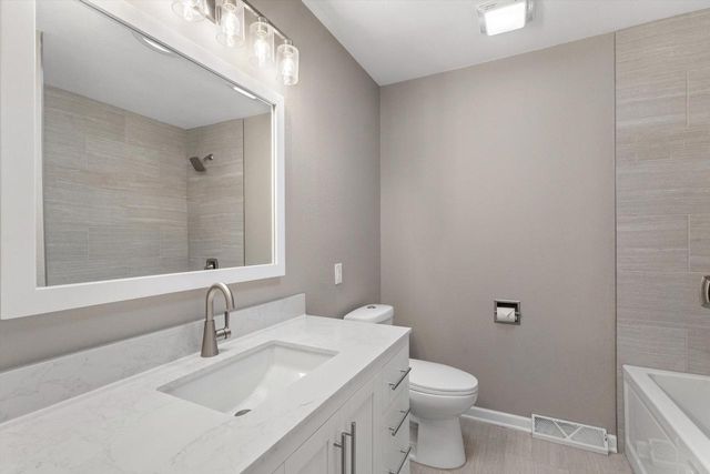 11377 Bridget LANE, Hales Corners, WI 53130