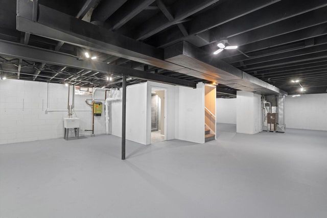 11377 Bridget LANE, Hales Corners, WI 53130