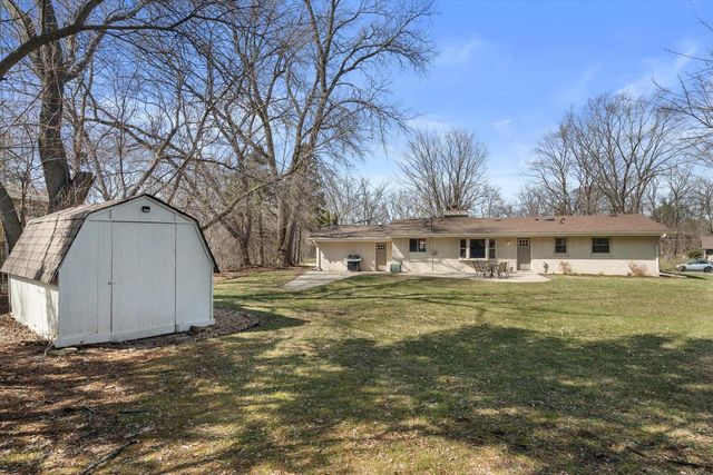 11377 Bridget LANE, Hales Corners, WI 53130