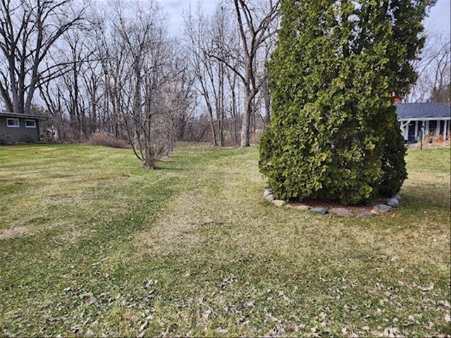 11377 Bridget LANE, Hales Corners, WI 53130