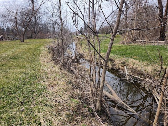 11377 Bridget LANE, Hales Corners, WI 53130