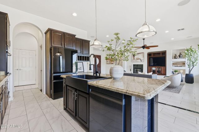 2402 E EVERGLADE Court, Chandler, AZ 85249