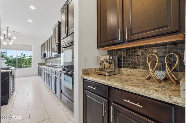 2402 E EVERGLADE Court, Chandler, AZ 85249