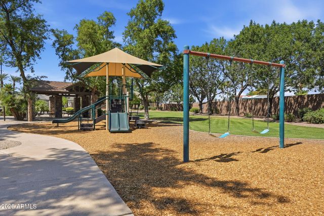 2402 E EVERGLADE Court, Chandler, AZ 85249