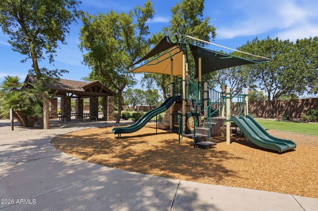 2402 E EVERGLADE Court, Chandler, AZ 85249