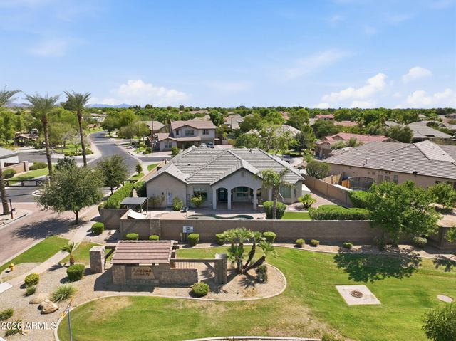2402 E EVERGLADE Court, Chandler, AZ 85249