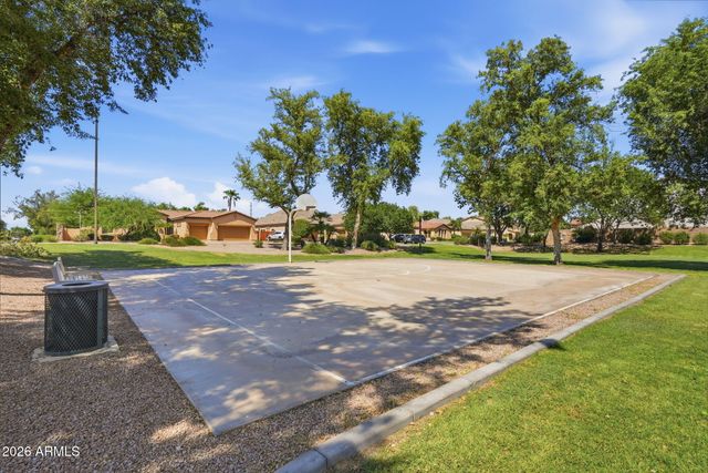 2402 E EVERGLADE Court, Chandler, AZ 85249