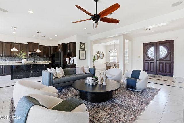 2402 E EVERGLADE Court, Chandler, AZ 85249
