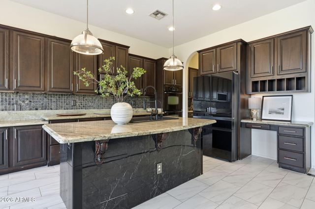 2402 E EVERGLADE Court, Chandler, AZ 85249