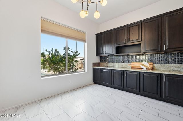 2402 E EVERGLADE Court, Chandler, AZ 85249