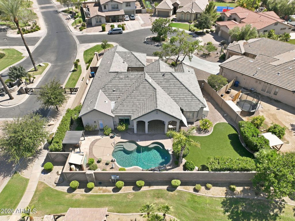 2402 E EVERGLADE Court, Chandler, AZ 85249 — photo 3