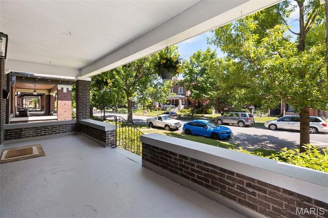 5928 De Giverville Avenue, St Louis, MO 63112