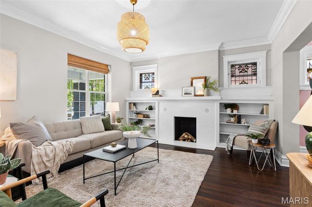 5928 De Giverville Avenue, St Louis, MO 63112