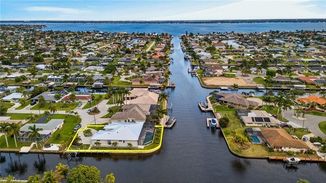 3126 18th AVE, Cape Coral, FL 33904