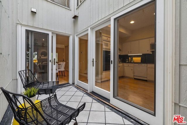 1220 Manning Avenue 7, Los Angeles, CA 90024