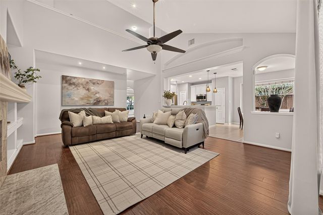6211 Knollwood Trail, Spring, TX 77373