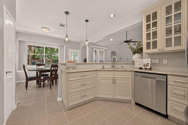 6211 Knollwood Trail, Spring, TX 77373