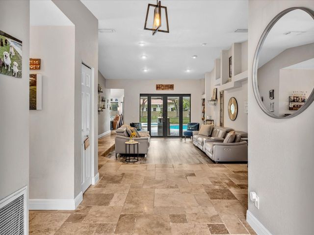 8929 NW 53rd Manor, Coral Springs, FL 33067